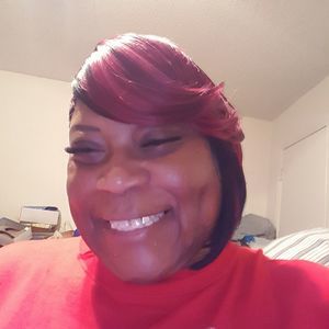 Meet your Posher, Joyce